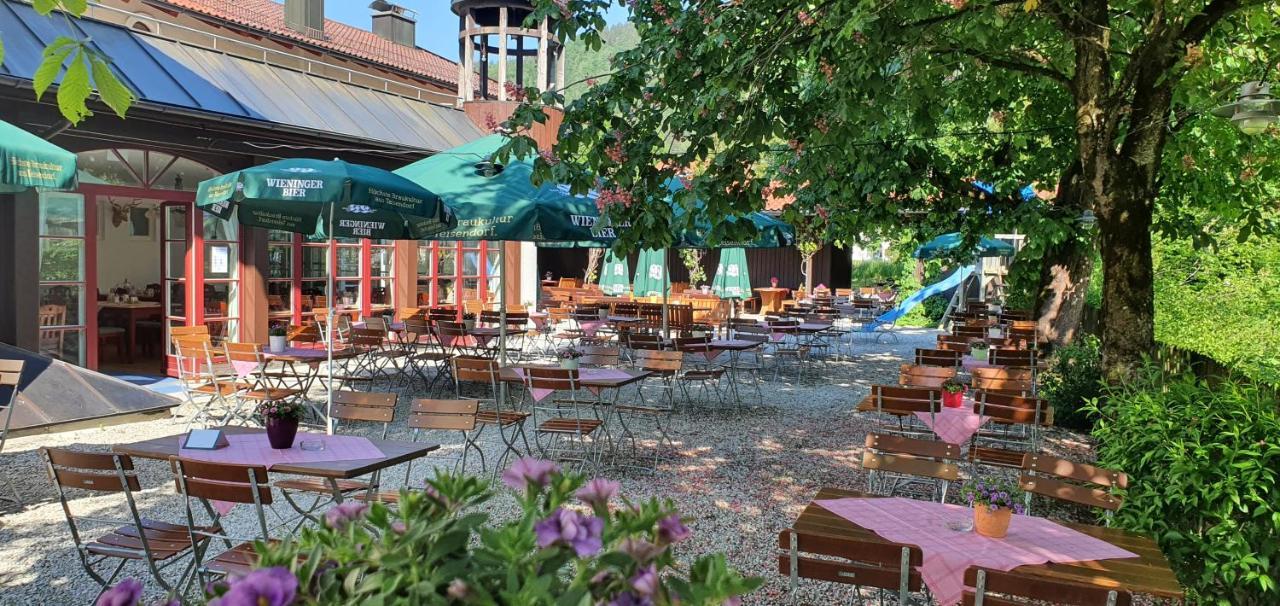 Hotel Wirtshaus Zum Baumbach à Aschau im Chiemgau Extérieur photo