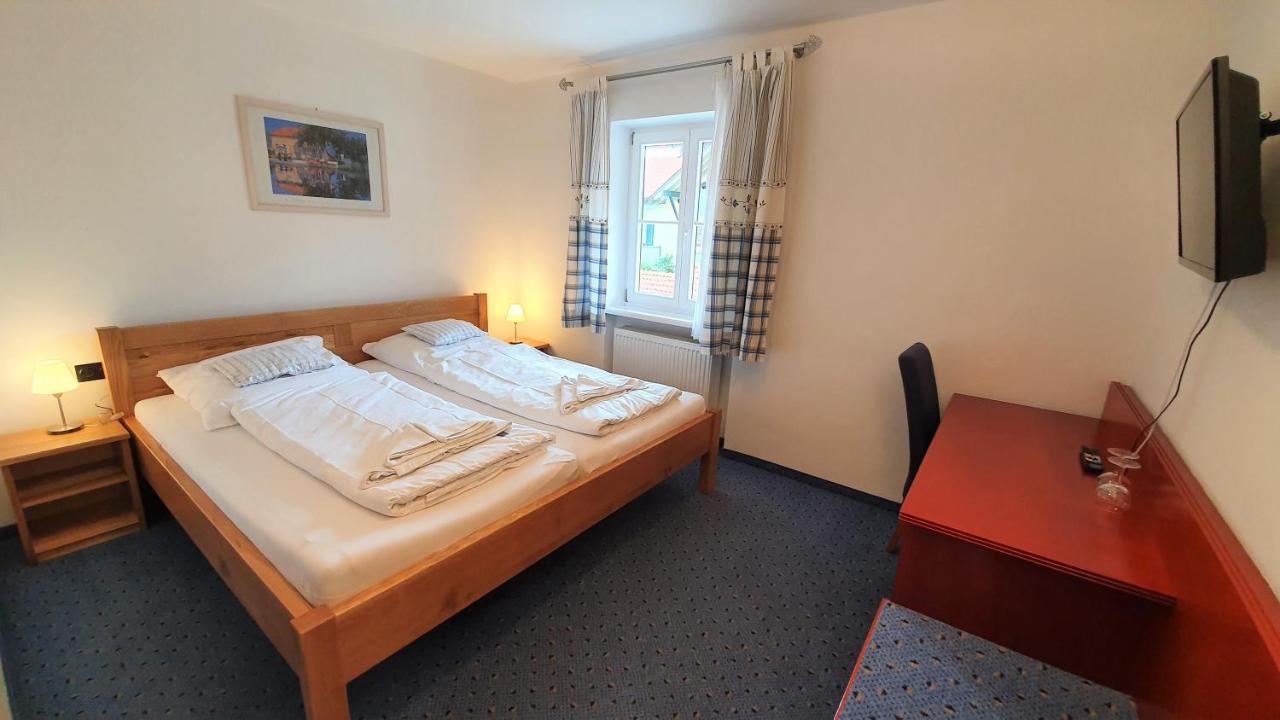 Hotel Wirtshaus Zum Baumbach à Aschau im Chiemgau Extérieur photo